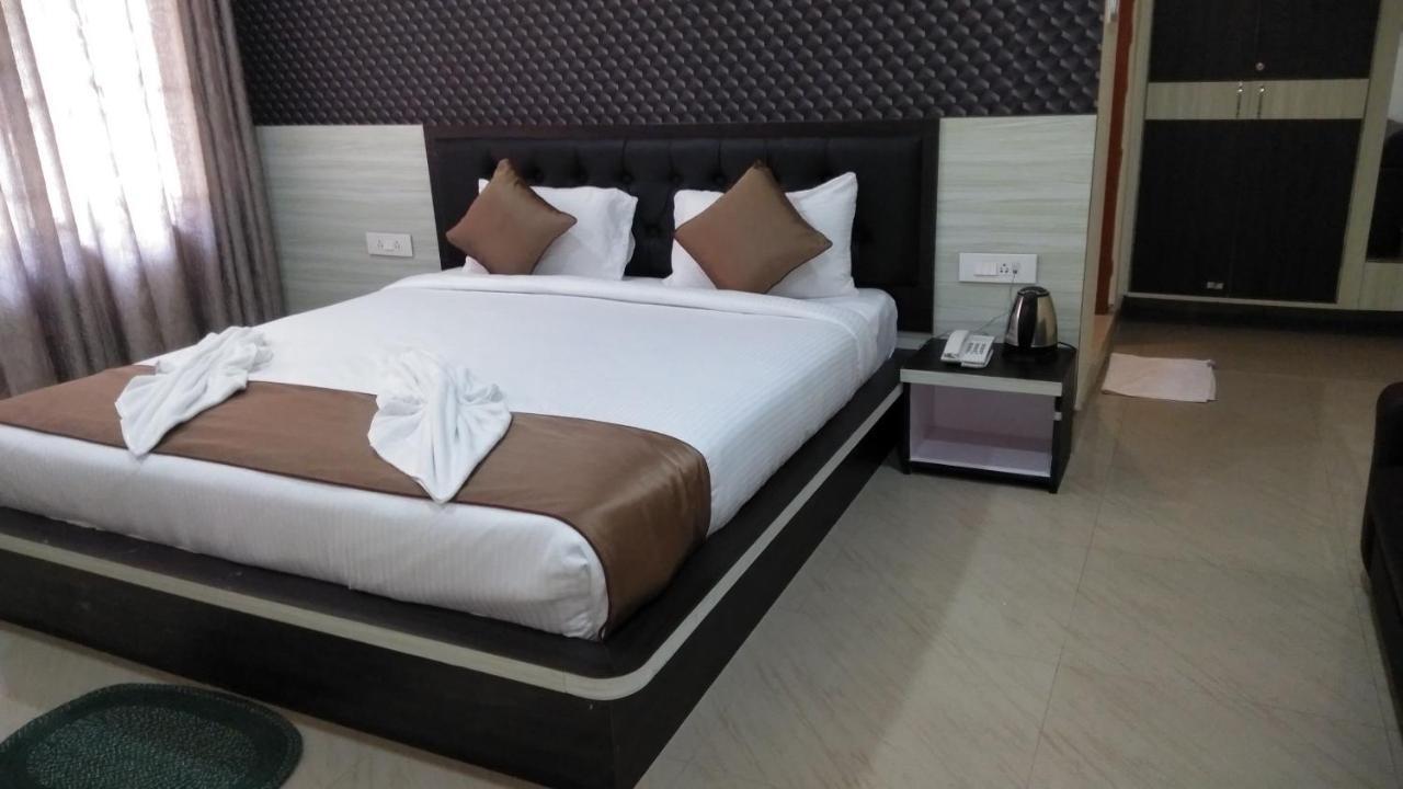 The Four Season Hotel Dimāpur Eksteriør billede